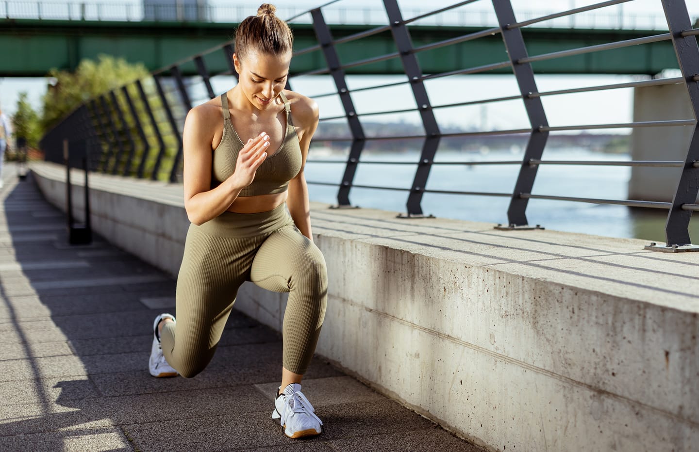 Woman doing lunges