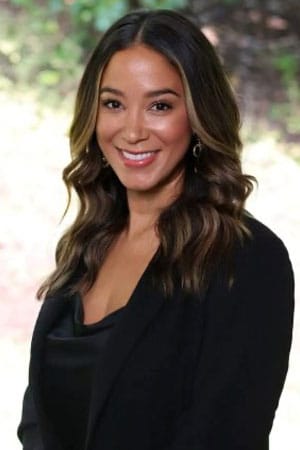 portrait of linda wesley